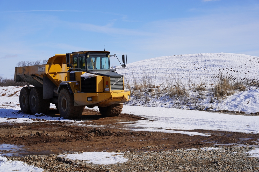 green,lake,,wisconsin,usa, ,february,20th,,2024:,articulated,dump