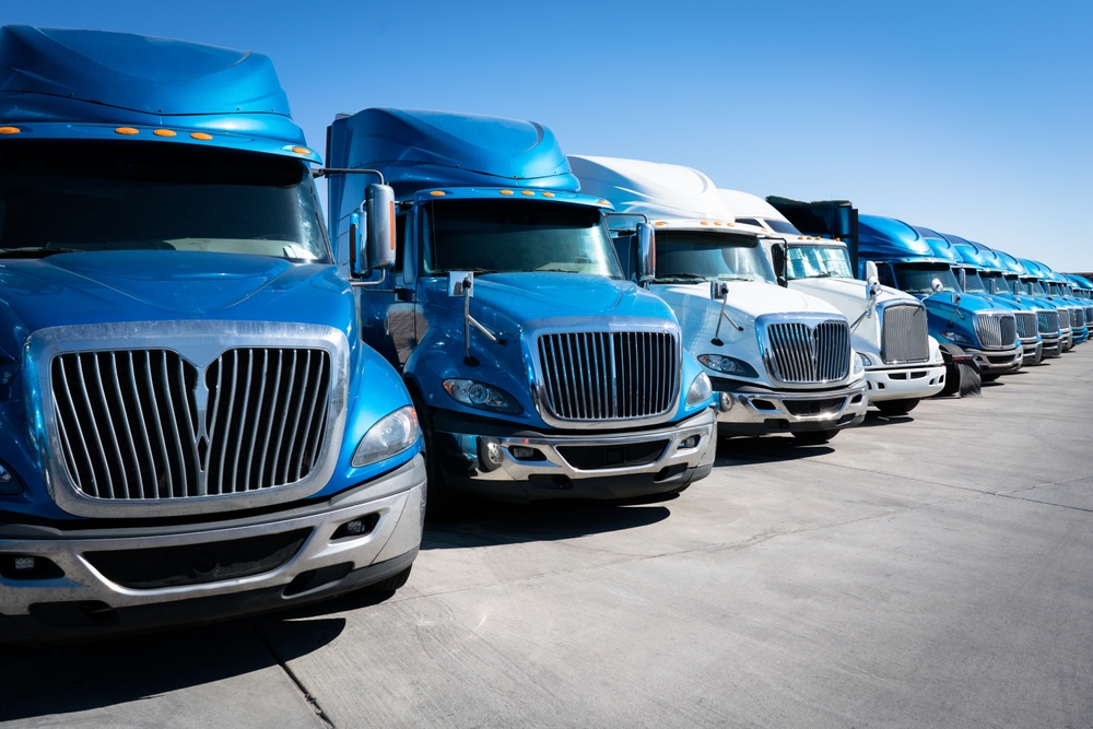 line,of,blue,18 wheeler,semi trucks,commercial,fleet,vehicles