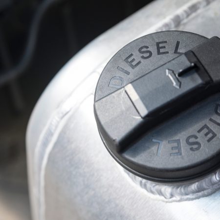 black,plastic,cap,of,aluminum,gas,tank,in,silver,color